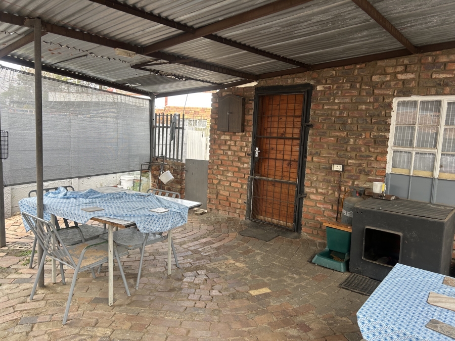 3 Bedroom Property for Sale in Vierfontein Free State